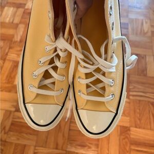 🌻SOLD🌻 Brand New, Yellow, Converse High-Top Sneakers women’s size 8